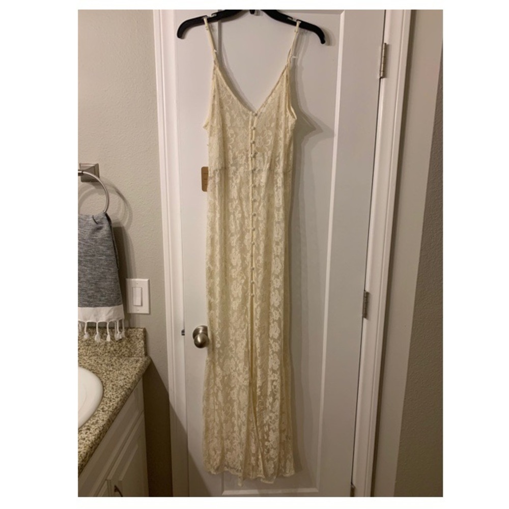 Lace dress